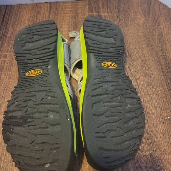 Keen Gray and Lime Green Sandals - Picture 6 of 7
